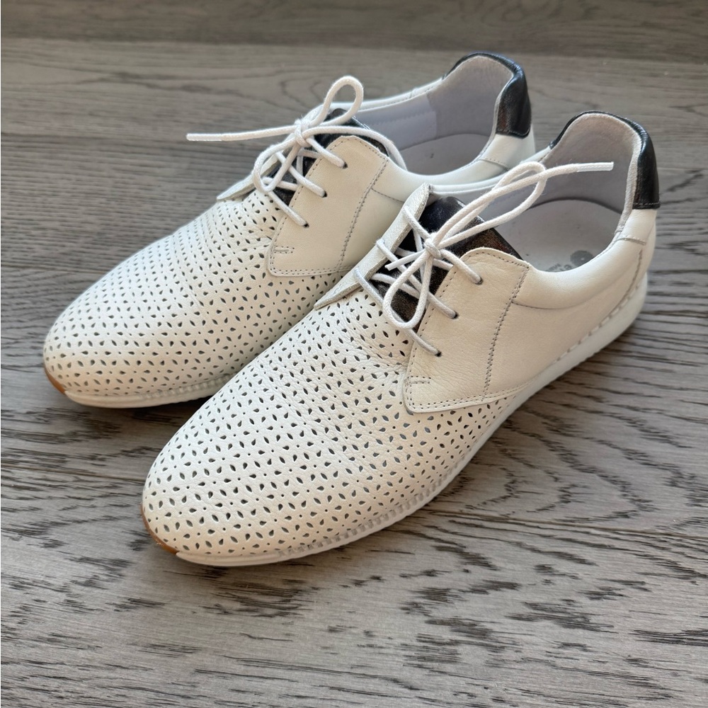 Eric Michael White Leather Sneakers Women’s Perforated Lace Up Shoes
